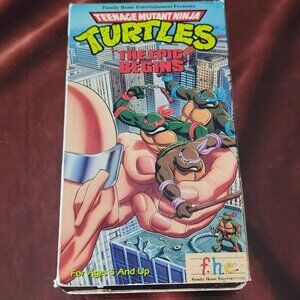 RARE Vintage Teenage Mutant Ninja Turtles: The Epic Begins VHS tape.